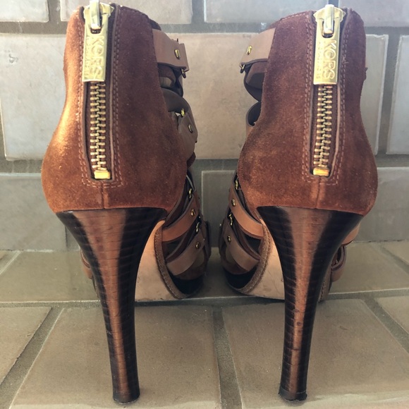 Micheal Kors Strapped heels - Picture 4 of 8